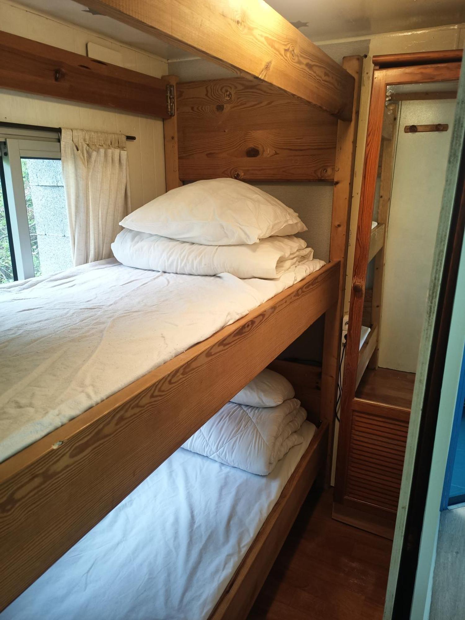 Ferme Les Therondels Saint-Pons-de-Thomieres Zimmer foto